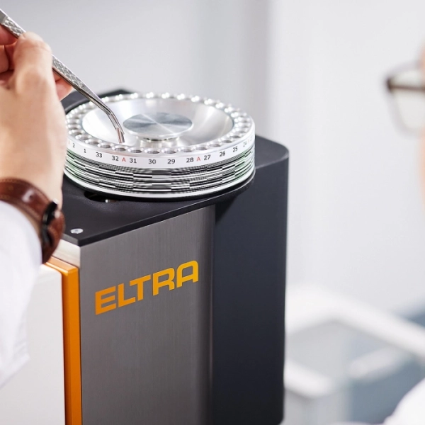 Analyzer of oxygen / nitrogen / hydrogen ELEMENTRAC ONH-p 28