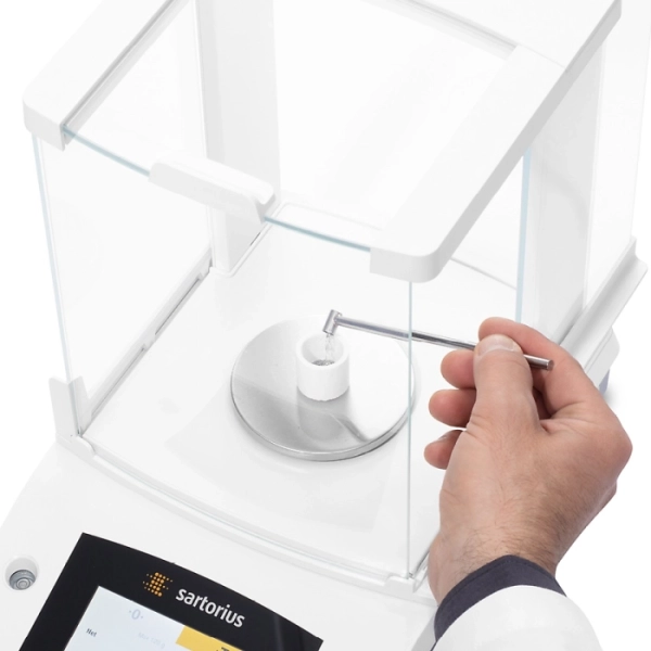 Carbon, hydrogen and sulfur analyzer CHS‑580A2
